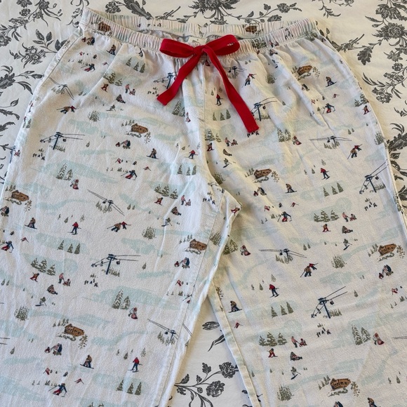 Hearth & Hand Holiday Flannel Pajamas {2pc set x 2} - Picture 10 of 13
